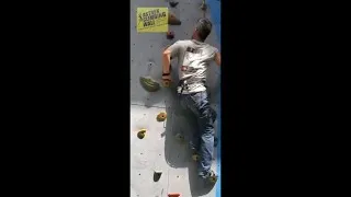 Miniature : climbing session @ Astrek Wall Katmandu NEPAL #shorts