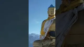 Miniature : reaching a summit in Nepal #shorts