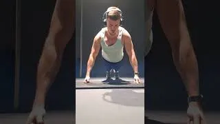 Miniature : Pompes sur les poings : le bon geste en 30 secondes - TUTO Musculation du T