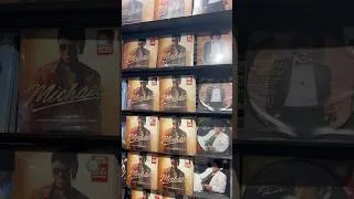 Miniature : Pendant ce temps !🔥 Michael Jackson toujours number 1 ! #vinyl #fnac #beatit #top #ranking #shorts