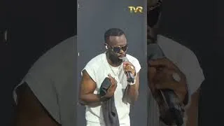 Miniature : GIMS qui performe "Est-ce que tu m'aimes" 💥🔥 #gims #estcequetumaimes #vienne #concert2026 #concert