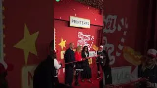 Miniature : Nos rollers girls pour l’inauguration des vitrines du Printemps Haussmann ! #noel #event