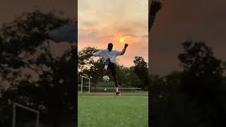Miniature : Entraînement avec les nouvelles scorpion élite AG de chez Nike