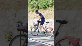Miniature : Le pire vélo pour gravir l’Alpe d’Huez !