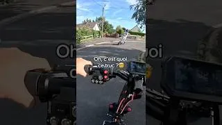 Miniature : Quand 2 énormes trottinettes se rencontrent🤯😂 #surpuissant #trottinette #100kmh #scooter