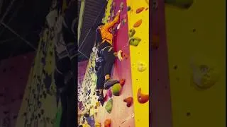Miniature : Clin d'oeil de l'Ulis : « Grimpe, grimpe »