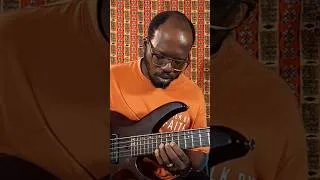 Miniature : Une petite boucle et je me laisse porter par l’instant. #BassPlayer #Improvisation (+226)70649664