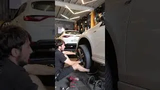 Miniature : Wheel Art - Il était temps de changer les jantes de cette Golf