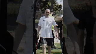 Miniature : Le padel n’est pas qu’un sport, c’est devenu la machine à networking la plus puissante de France.