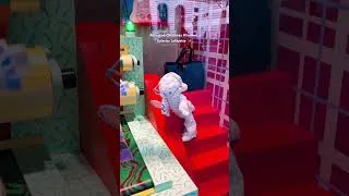 Miniature : Animated Christmas Windows · Galeries Lafayette Paris ✨ #christmas #paris