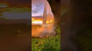 Miniature : c’est juste irréel 🤍 #cascade #nature #paysage #islande #coucherdesoleil