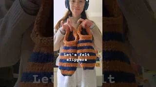Miniature : Sailor Slippers - Annie Sews ⚓ #knitting #felting #sailorslippers