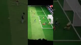 Miniature : BUG EA QUAND TU DEMANDES DE DEGAGER LE BALLON MAIS QUE LE JOUEUR  SEN BAT LES COUILLES.