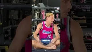 Miniature : Un jeune champion à Phuket au Bangtao Muay Thai , nous raconte sont histoires #boxethai #boxe