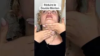 Miniature : Reduire l’apparition du double menton avec ces exercices d’auto-massage