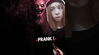 Miniature : LE PIRE DATE....😱 #jumpscare #JeuHorreur #shorts #fyp #HorrorShorts #indiehorror #nightbell #roblox