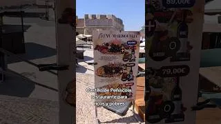 Miniature : Château de Peñíscola: restaurant avec menu double face, menu pour riches et menu pour pauvres